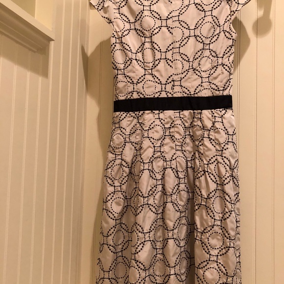 Kay Unger Embroidered Silk Dress, worn once - Picture 3 of 7